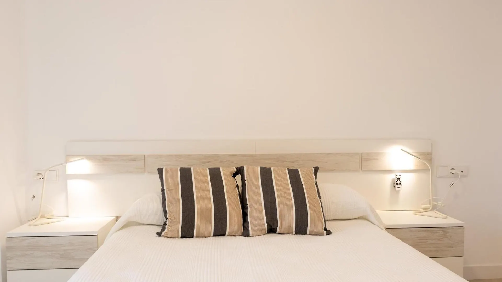 Pacific Calm Apartment Torre Del Mar Spain