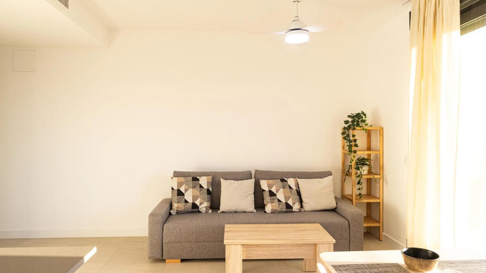 Pacific Calm Apartment 토레델마르 0*,  스페인